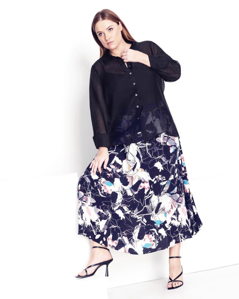 Plus size model wearing  by Refinity | Dia&Co | dia_product_style_image_id:172261